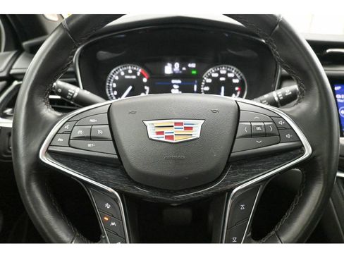 Certified 2022 Cadillac XT5 Premium Luxury image 36
