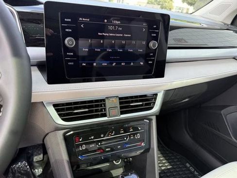 New 2025 Volkswagen Taos SE image 22
