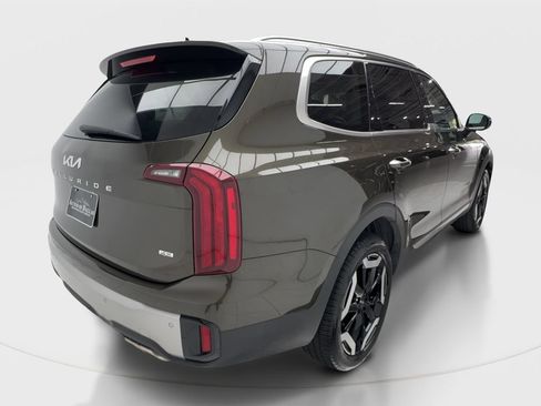 Used 2025 Kia Telluride S AWD/4WD image 12