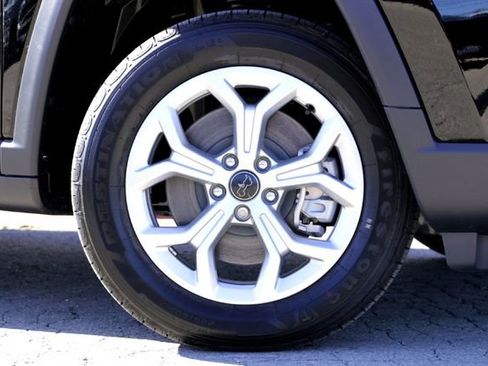 New 2026 Jeep Compass Latitude image 2