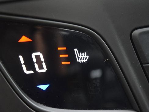 Used 2020 Buick Envision Premium AWD/4WD image 32