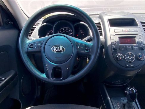 Used 2013 Kia Soul FWD image 14