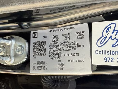 Certified 2024 Chevrolet Colorado Trail Boss w/ Technology Package AWD/4WD image 38