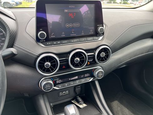Used 2021 Nissan Sentra SV FWD image 17