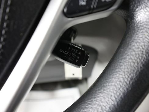 Used 2018 Toyota Sienna LE FWD image 30
