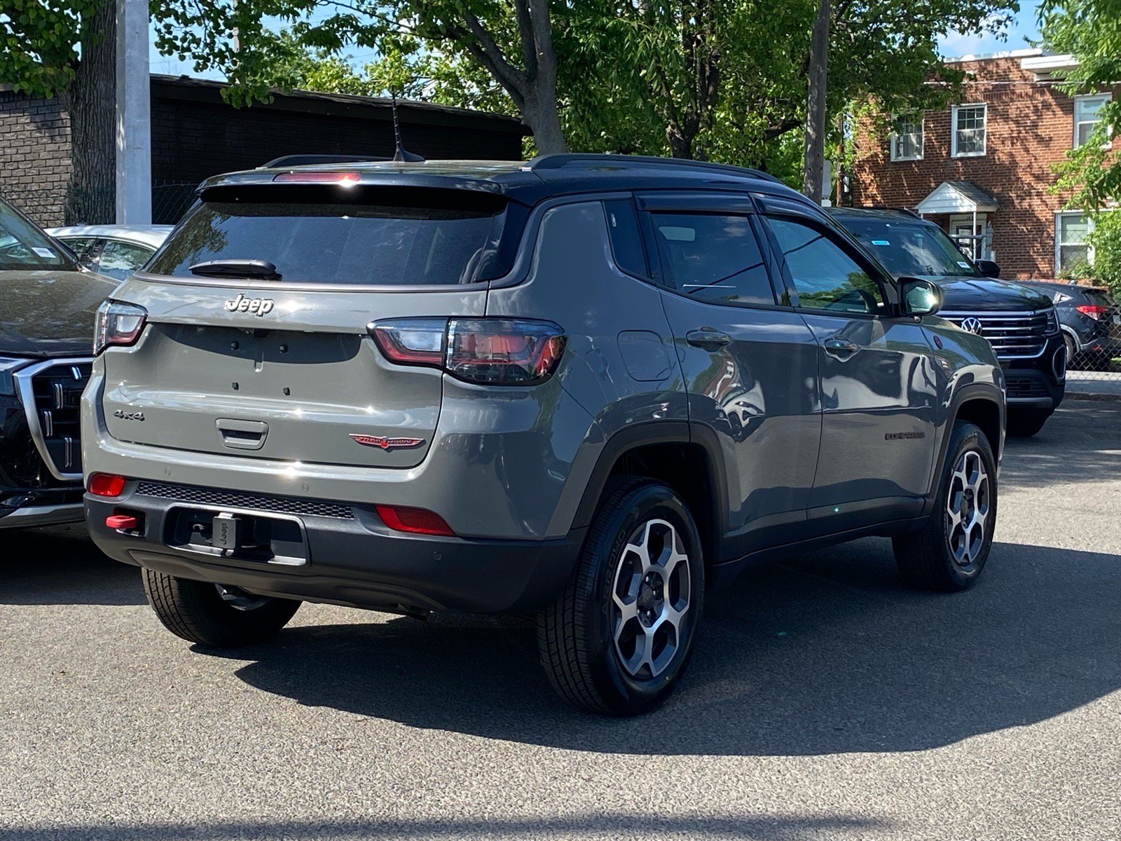 Used 2022 Jeep Compass Trailhawk w/ Trailhawk Elite Group AWD/4WD image 3