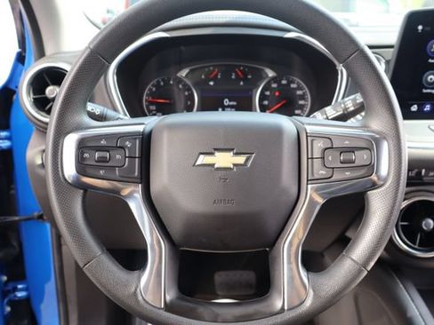 Used 2025 Chevrolet Blazer LT AWD/4WD image 18