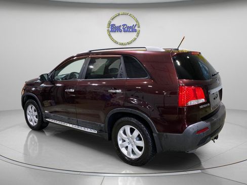 Used 2013 Kia Sorento LX w/ Convenience Pkg AWD/4WD image 3