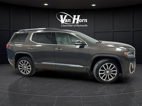 Used 2020 GMC Acadia Denali image 2
