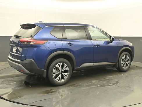 Used 2021 Nissan Rogue SV w/ Premium Package image 7