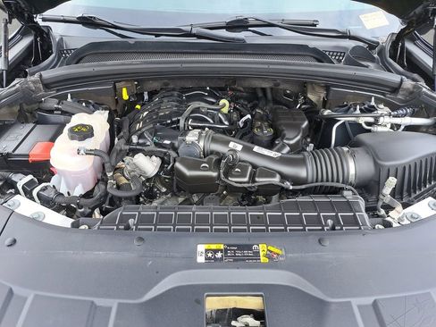 Certified 2024 Jeep Grand Cherokee Altitude AWD/4WD image 28