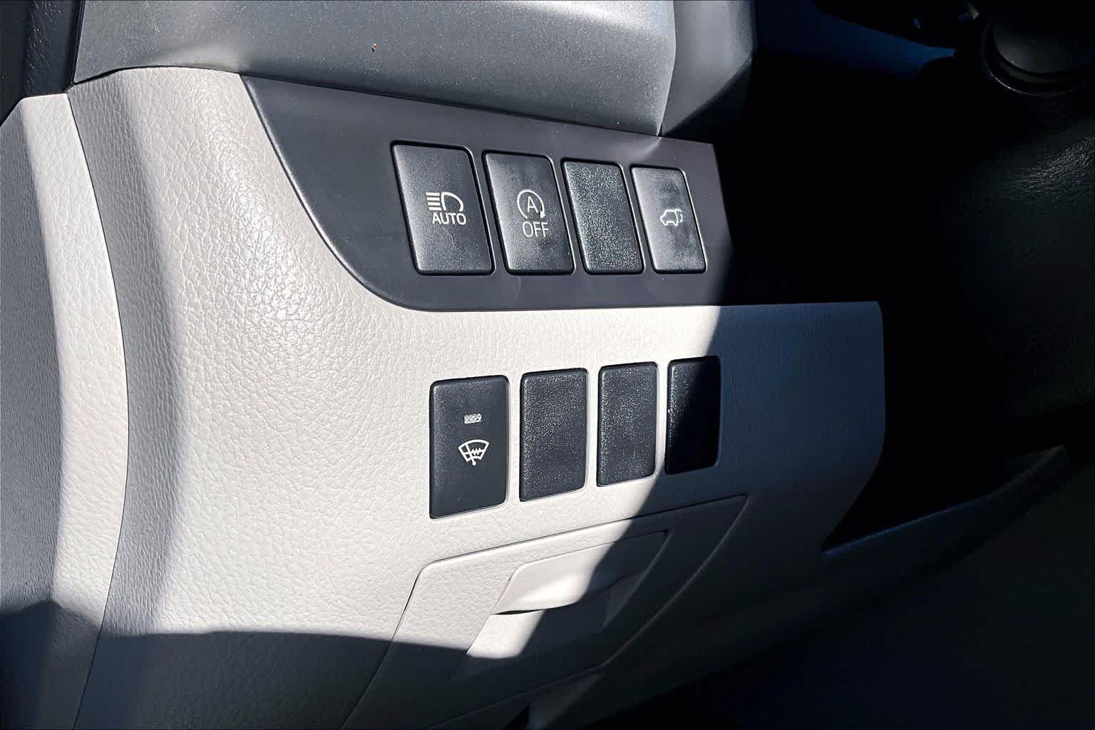 Used 2018 Toyota Highlander XLE AWD/4WD image 33