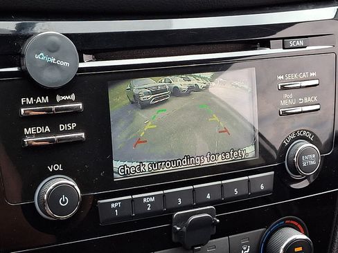 Used 2018 Nissan Rogue Sport S w/ S Appearance Package FWD image 17