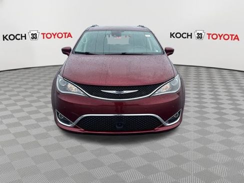 Used 2020 Chrysler Pacifica Touring-L w/ Advanced Safetytec Group FWD image 2