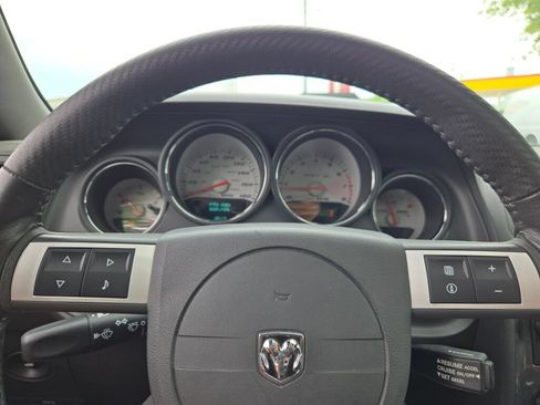 Used 2009 Dodge Challenger SRT8 RWD image 32