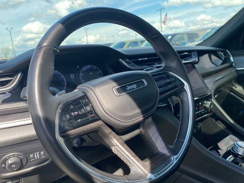 Used 2022 Jeep Grand Cherokee Overland image 8