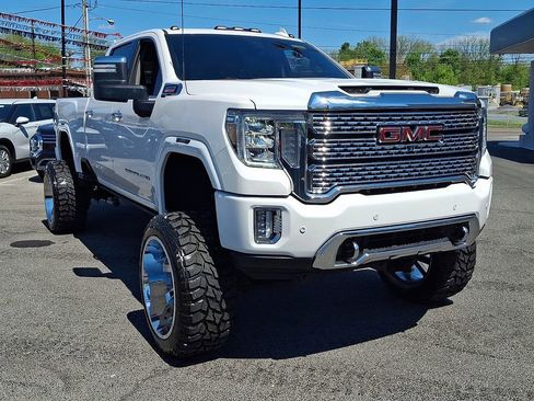 Used 2022 GMC Sierra 2500 Denali w/ Denali Ultimate Package AWD/4WD image 4