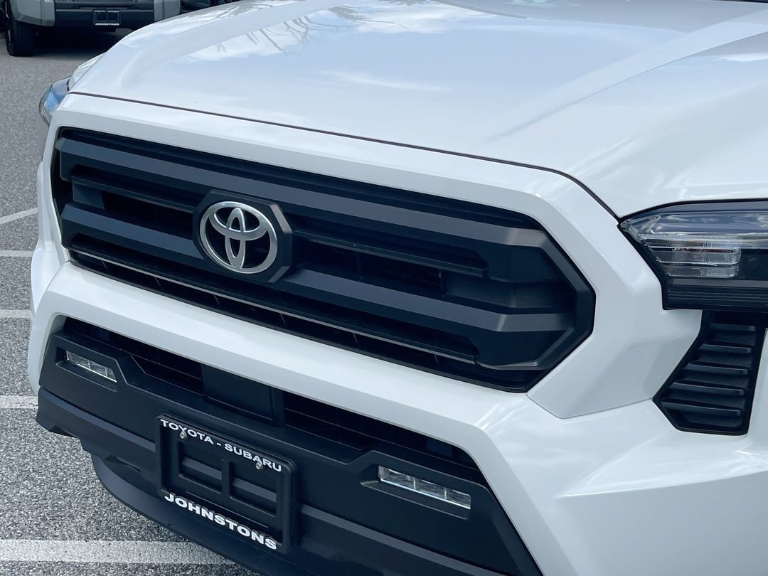 Certified 2026 Toyota Tacoma SR5 AWD/4WD image 19