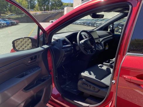 New 2026 Honda Odyssey Sport-L image 15