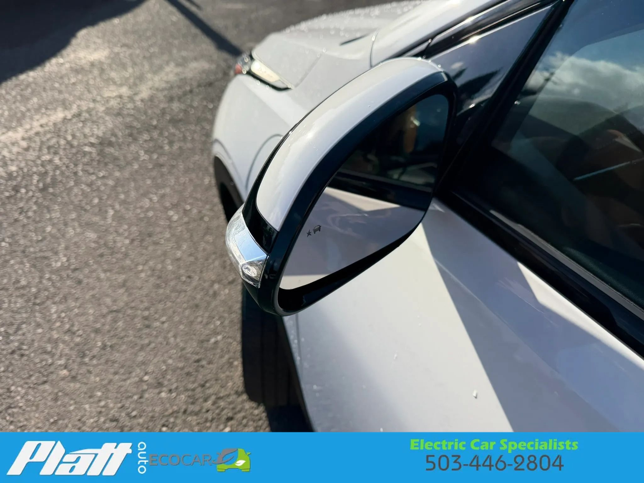 Used 2022 Chevrolet Bolt EUV Premier w/ Sun & Sound Package FWD image 15