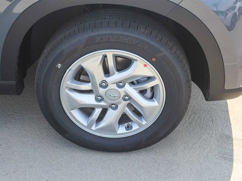 New 2026 Hyundai Venue SE image 11