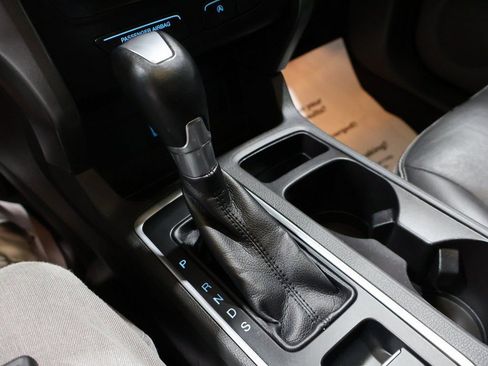 Used 2017 Ford Escape SE w/ SE Leather Comfort Package image 23