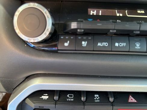 Used 2024 Toyota Sequoia Platinum image 49