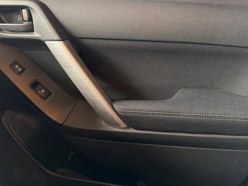 Used 2015 Subaru Forester 2.5i image 23