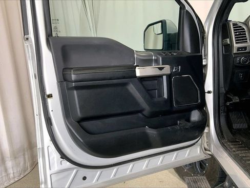 Used 2015 Ford F150 Lariat w/ Equipment Group 502A Luxury AWD/4WD image 21