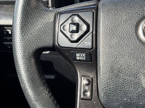 Used 2019 Toyota 4Runner TRD Off-Road Premium image 18