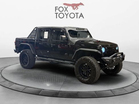 Used 2020 Jeep Gladiator Sport w/ Quick Order Package 24S AWD/4WD image 8
