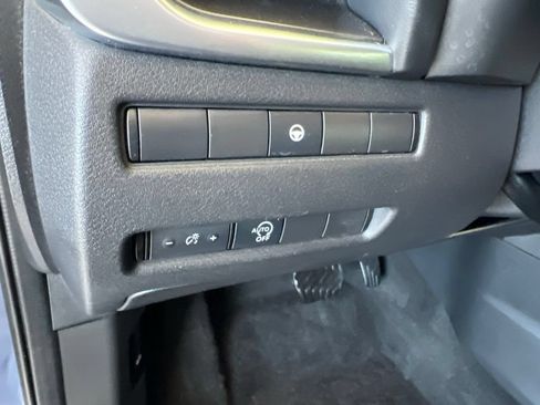 Certified 2023 Nissan Rogue SV AWD/4WD image 46