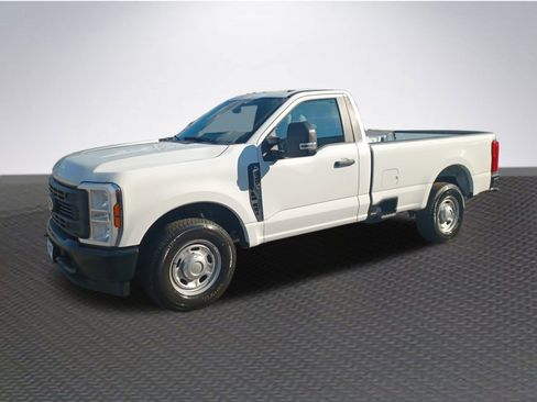 New 2026 Ford F250 XL image 2