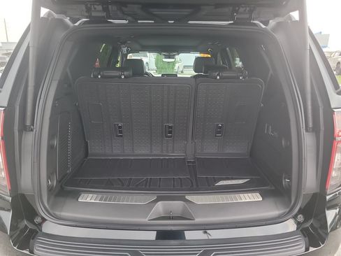 Used 2024 Chevrolet Tahoe High Country w/ Premium Package RWD image 8