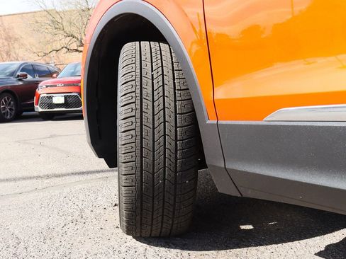 Used 2019 Volkswagen Tiguan SEL image 6