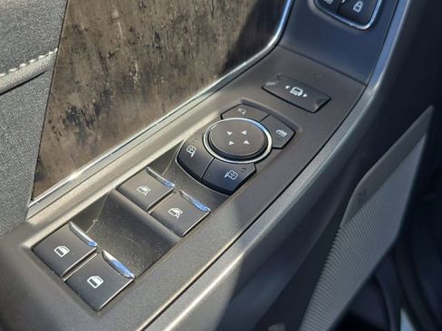 Used 2024 Ford F250 Lariat w/ Lariat Ultimate Package image 17