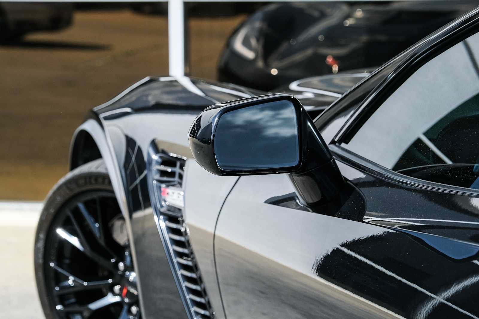Used 2016 Chevrolet Corvette Z06 w/ 2LZ Preferred Equipment Group RWD image 16