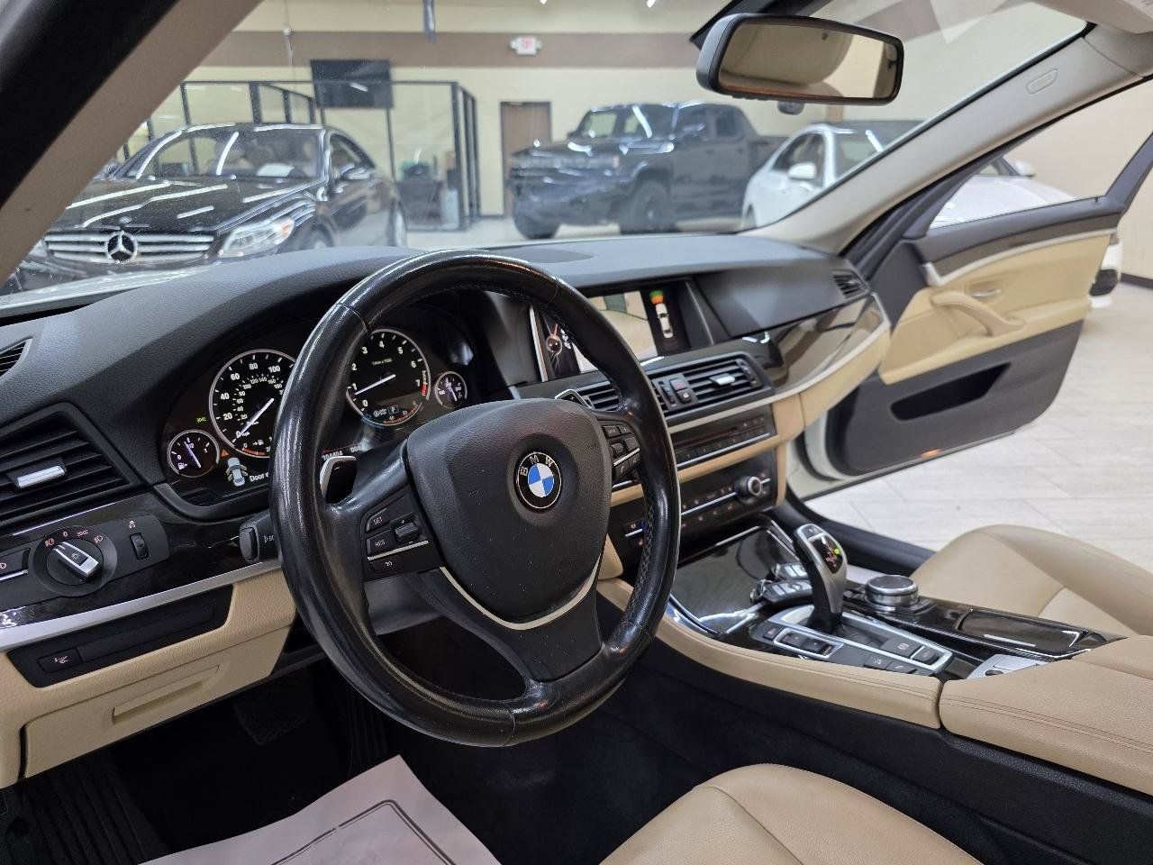 Used 2016 BMW 528i xDrive Sedan AWD/4WD image 19