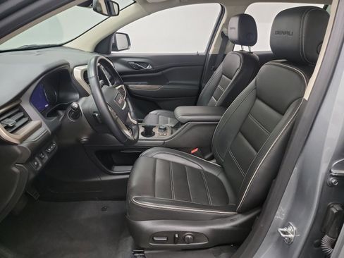 Used 2023 GMC Acadia Denali image 12