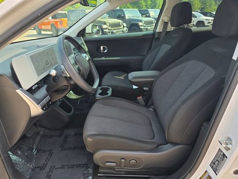 Used 2024 Hyundai Ioniq 5 SEL RWD image 4