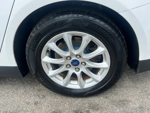 Used 2015 Ford Fusion S FWD image 10