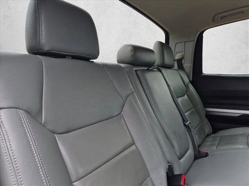 Used 2017 Toyota Tundra SR5 w/ SR5 Upgrade Package AWD/4WD image 14