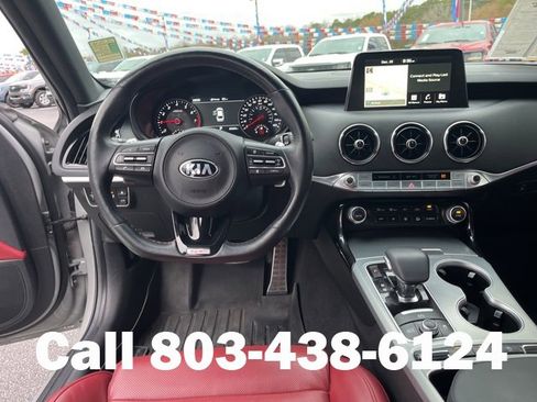 Used 2020 Kia Stinger GT2 image 19