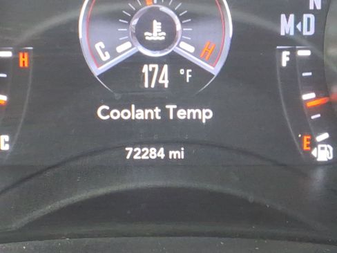 Used 2022 Dodge Challenger R/T w/ Plus Package image 13