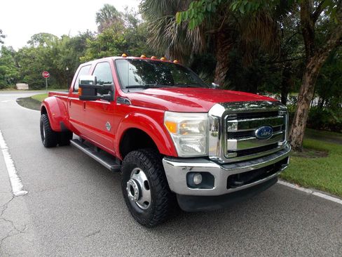 Used 2011 Ford F350 Lariat w/ Lariat Interior Pkg AWD/4WD image 1