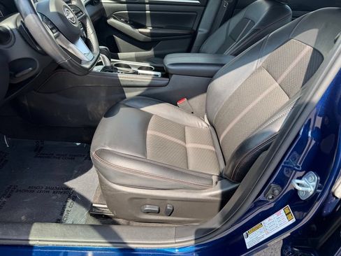 Used 2024 Nissan Altima 2.5 SR FWD image 27