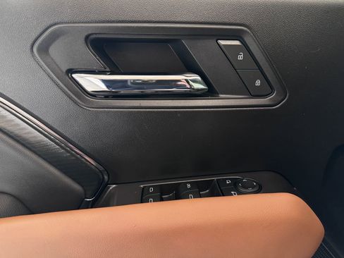 Certified 2025 GMC Canyon AT4 AWD/4WD image 24