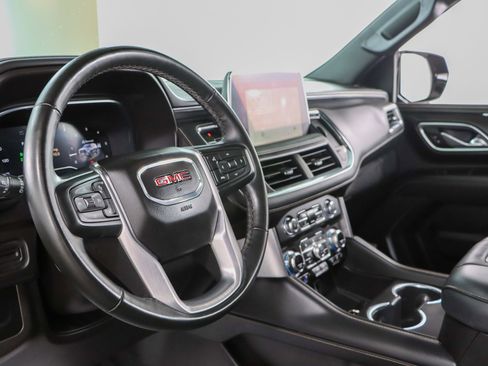 Used 2024 GMC Yukon SLT w/ SLT Premium Package AWD/4WD image 26