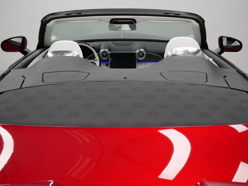 Used 2026 Mercedes-Benz Maybach SL 680 image 56