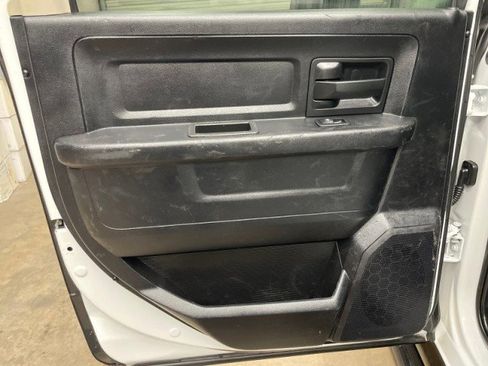 Used 2018 RAM 3500 Tradesman image 31